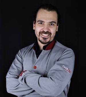Dr. Gustavo Marques